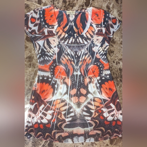 5/$25 One World Top - Picture 3 of 6